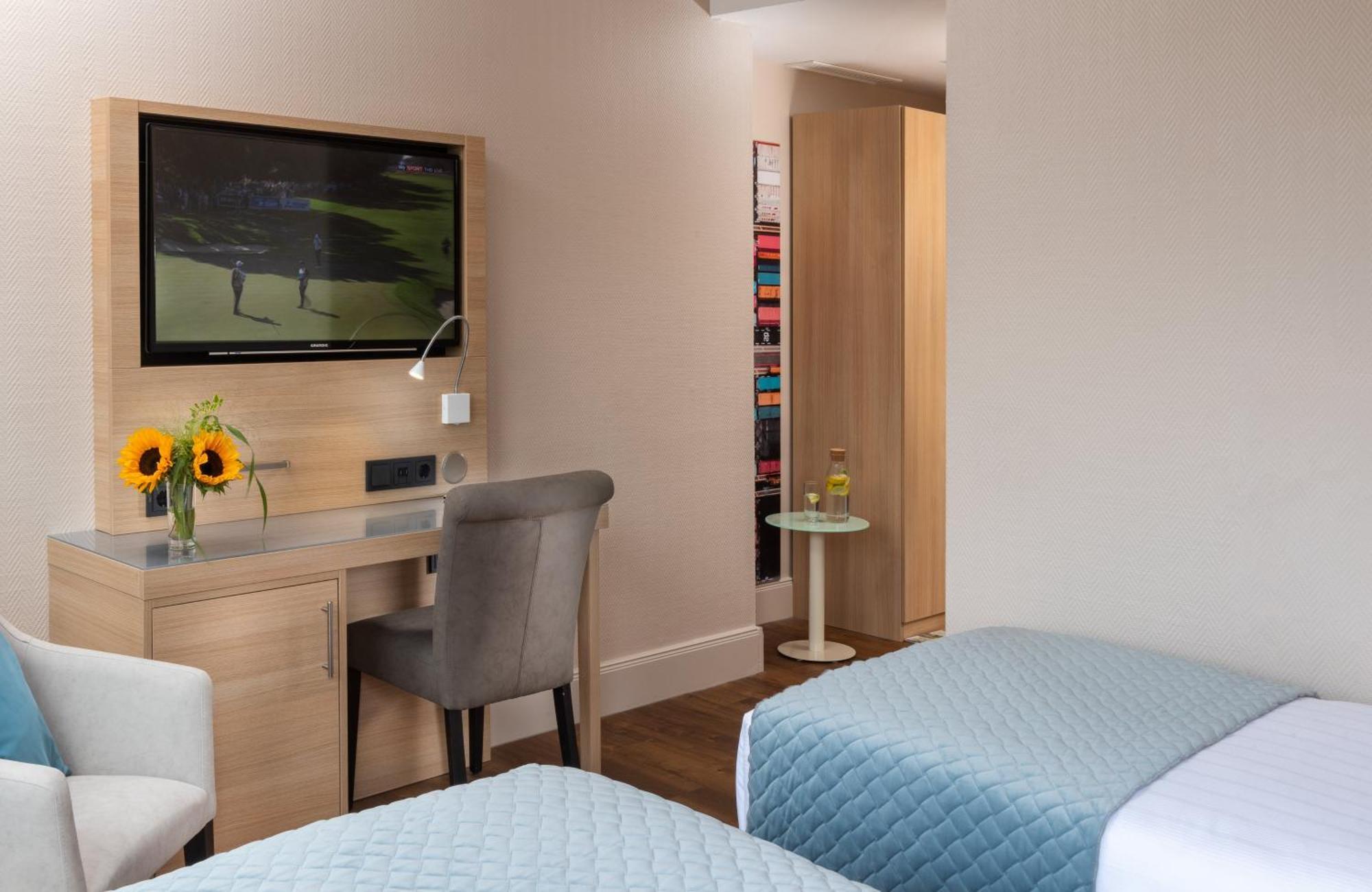 Leonardo Elbbruecken Hotel 4*